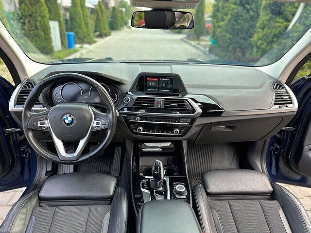 Срочная продажа авто BMW X3 фото 4