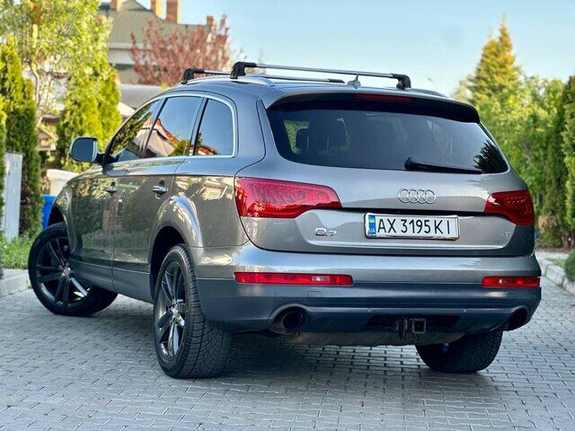 Срочная продажа авто Audi Q7 фото 6