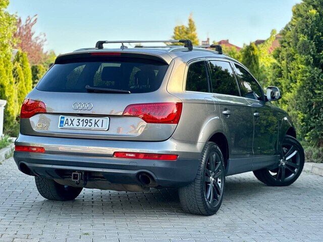 Срочная продажа авто Audi Q7 фото 4