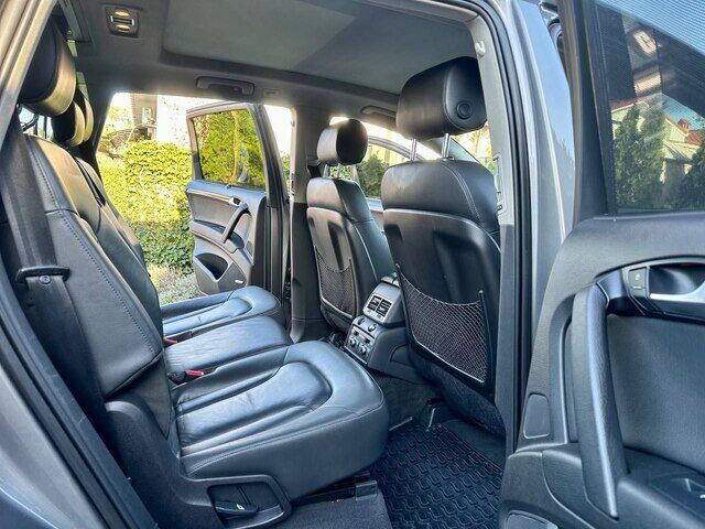 Срочная продажа авто Audi Q7 фото 2