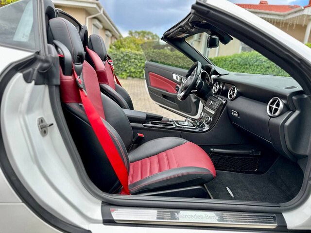 Срочная продажа авто Mercedes-Benz SLC - Class фото 2