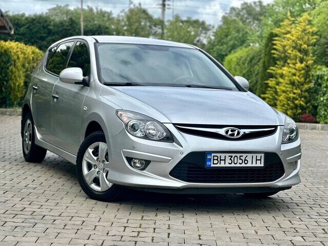 Срочная продажа авто Hyundai i30 фото 1