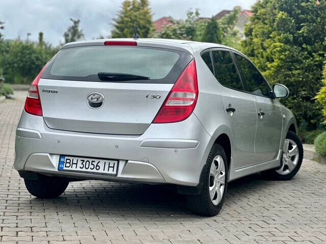 Срочная продажа авто Hyundai i30 фото 7