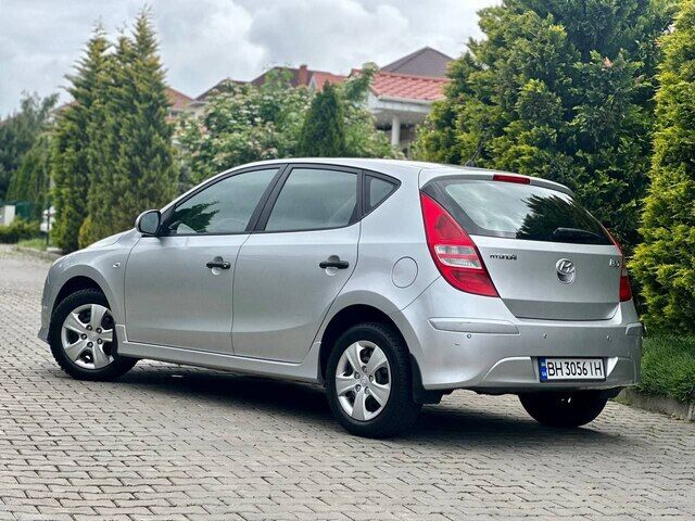 Срочная продажа авто Hyundai i30 фото 5