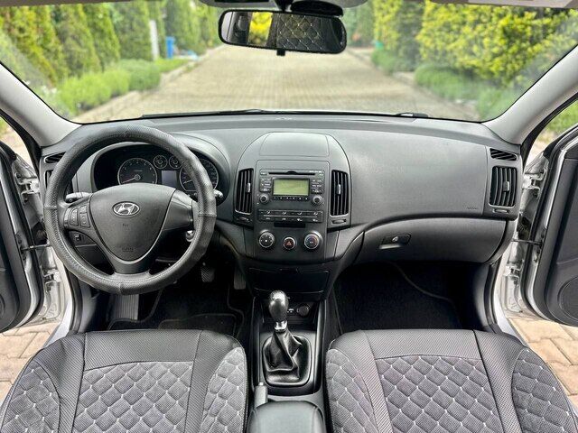 Срочная продажа авто Hyundai i30 фото 2