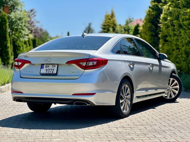 Срочная продажа авто Hyundai Sonata фото 7