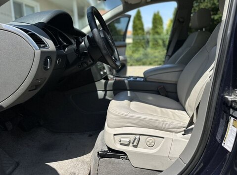 Срочная продажа авто Audi Q7 фото 8