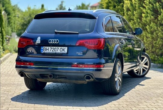 Срочная продажа авто Audi Q7 фото 4