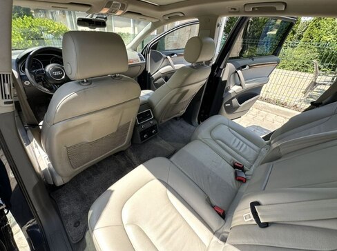 Срочная продажа авто Audi Q7 фото 3