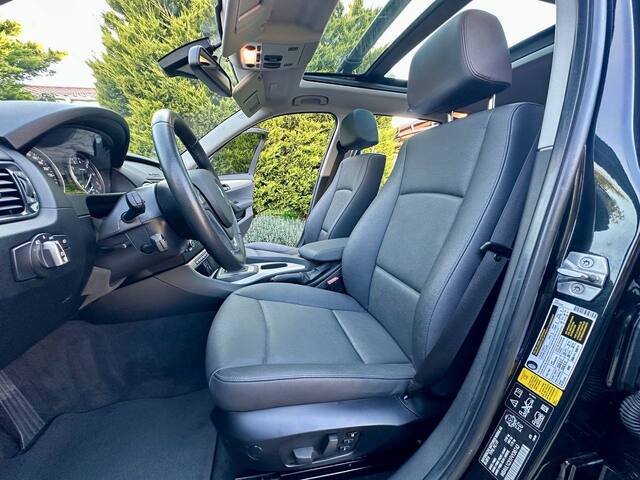 Срочная продажа авто BMW X1 фото 2