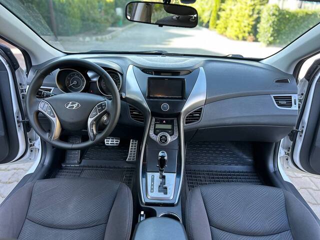 Срочная продажа авто Hyundai Elantra фото 6