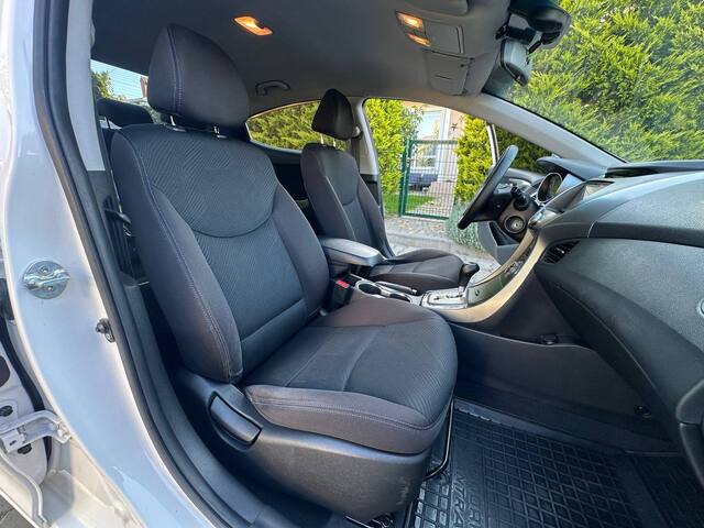 Срочная продажа авто Hyundai Elantra фото 3