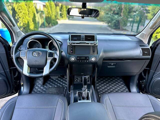 Срочная продажа авто Toyota Prado фото 3