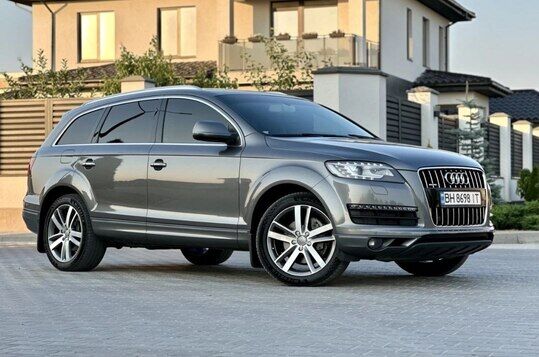 Срочная продажа авто Audi Q7 фото 7