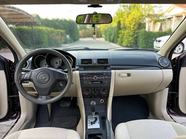 Срочная продажа авто Mazda 3 фото 4