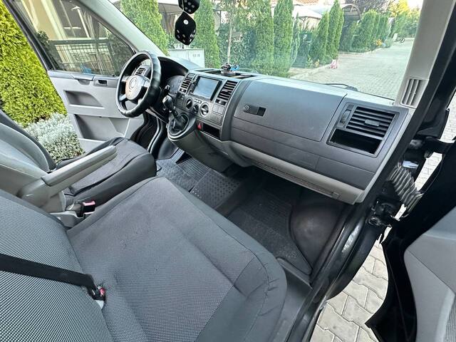 Срочная продажа авто Volkswagen Transporter фото 5