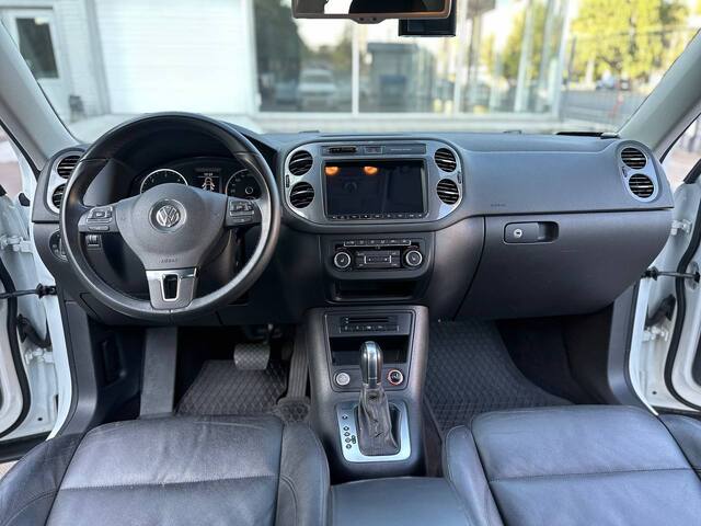 Срочная продажа авто Volkswagen Tiguan фото 4