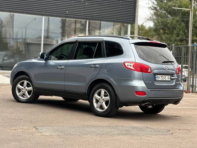 Срочная продажа авто Hyundai Santa Fe фото 6