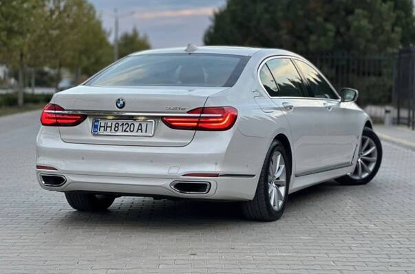 Срочная продажа авто BMW 7 Series фото 7