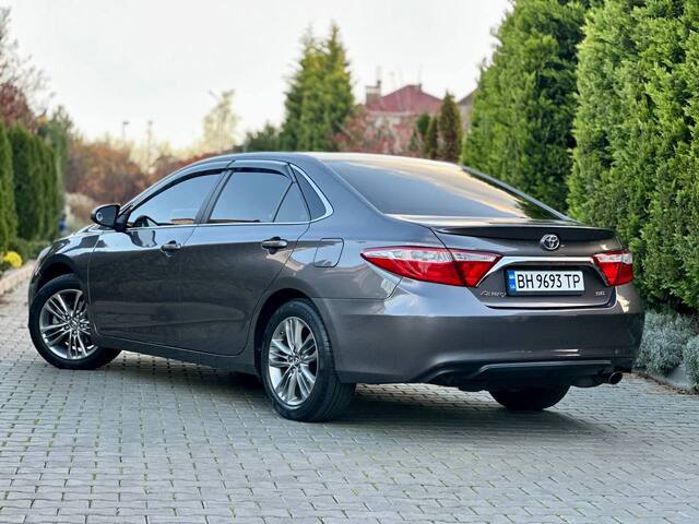 Срочная продажа авто Toyota Camry фото 6