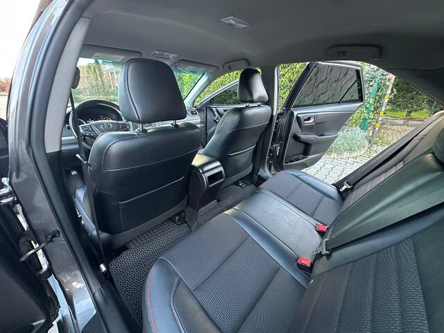 Срочная продажа авто Toyota Camry фото 4