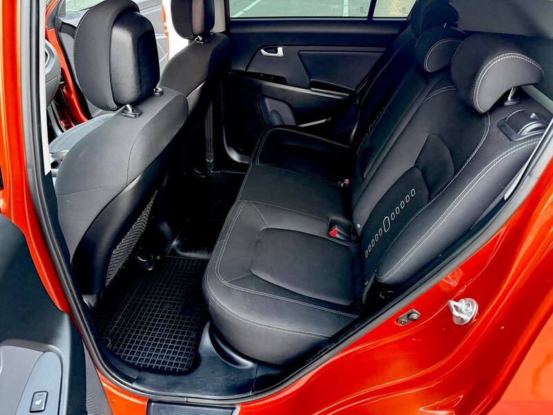 Срочная продажа авто Kia Sportage фото 6