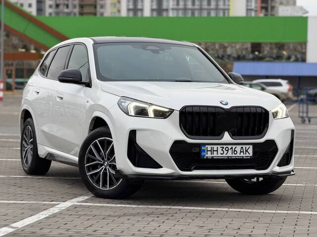 Срочная продажа авто BMW X1 фото 1