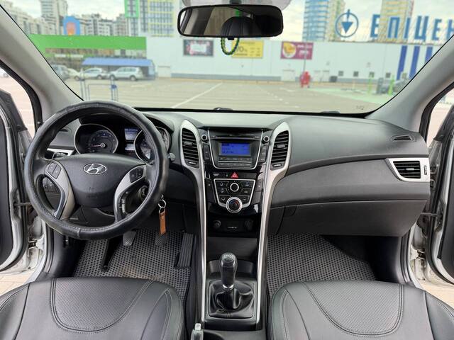 Срочная продажа авто Hyundai i30 фото 4