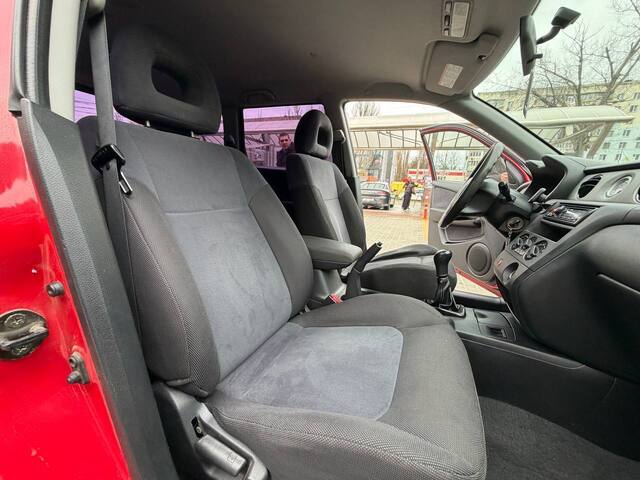Срочная продажа авто Mitsubishi Outlander фото 5