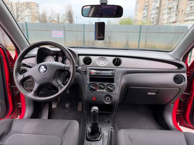 Срочная продажа авто Mitsubishi Outlander фото 3