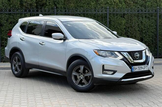 Срочная продажа авто Nissan Rogue фото 7