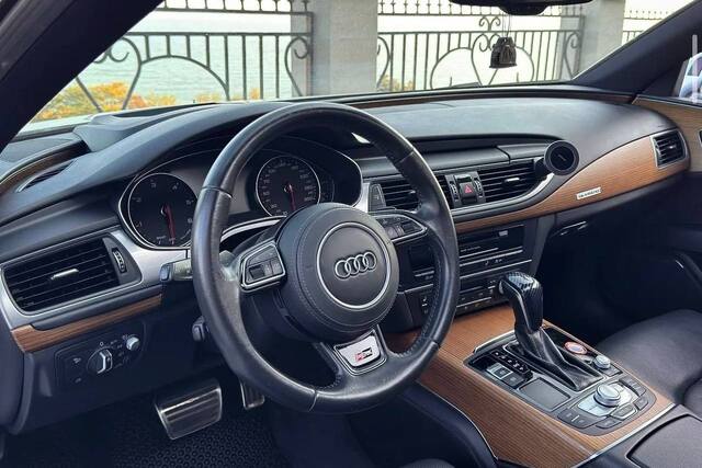 Срочная продажа авто Audi A7 фото 6