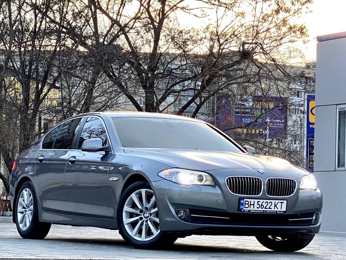 Бмв 520. BMW 520. Машина БМВ 520. БМВ 520 12 года. Натуральная машина BMW 520.