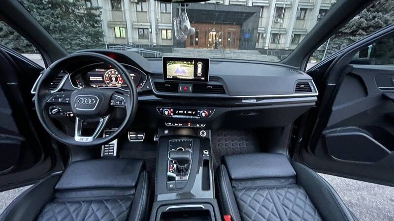 Срочная продажа авто Audi SQ5 фото 8
