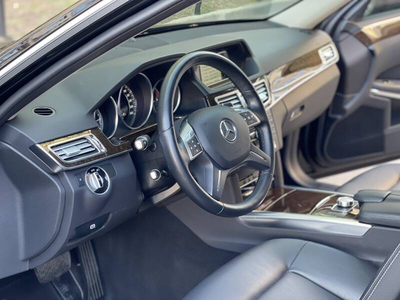 Срочная продажа авто Mersedec-Benz E-class фото 15