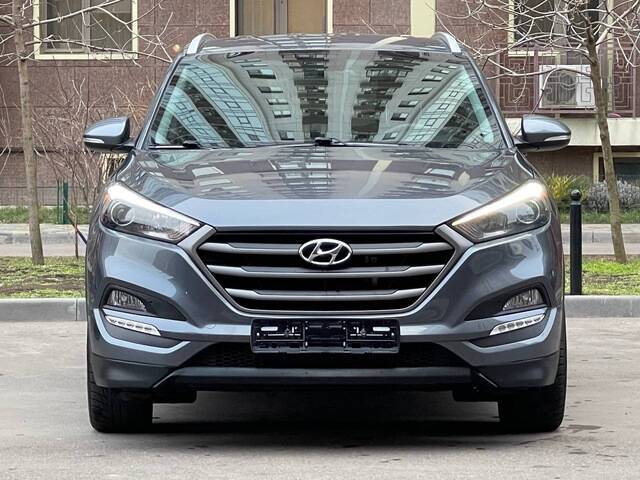 Срочная продажа авто Hyundai Tucson фото 2