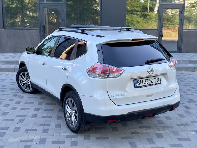 Срочная продажа авто Nissan X-trail  фото 3