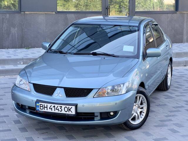 Срочная продажа авто Mitsubishi Lancer фото 1