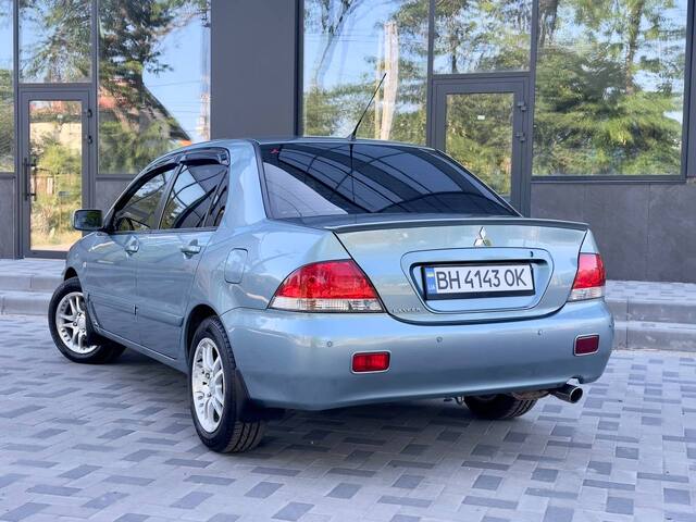 Срочная продажа авто Mitsubishi Lancer фото 6