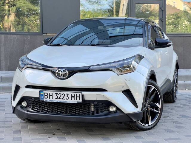 Срочная продажа авто Toyota C-HR фото 1