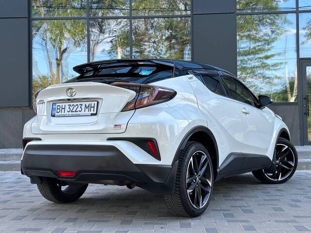 Срочная продажа авто Toyota C-HR фото 6