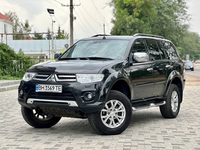 Срочная продажа авто Mitsubishi Pajero Sport фото 4