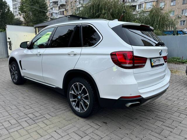 Срочная продажа авто BMW X5 M50i фото 3