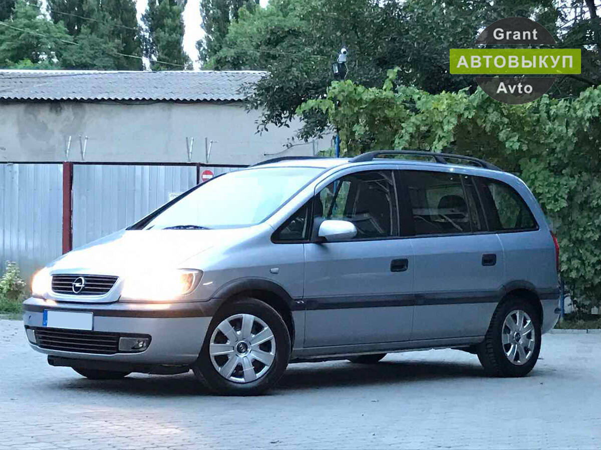 Opel-Zafira-4.jpg