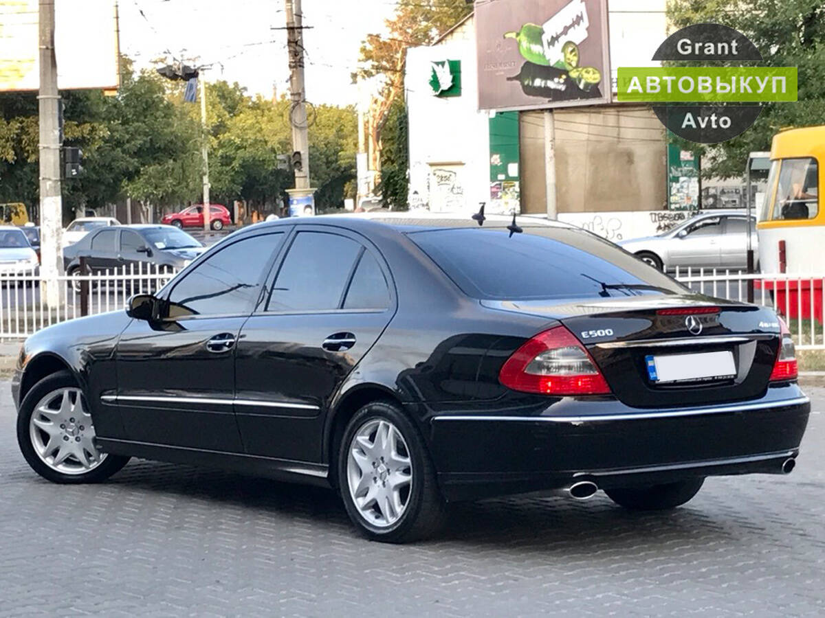 Mercedes-Benz-3.jpg